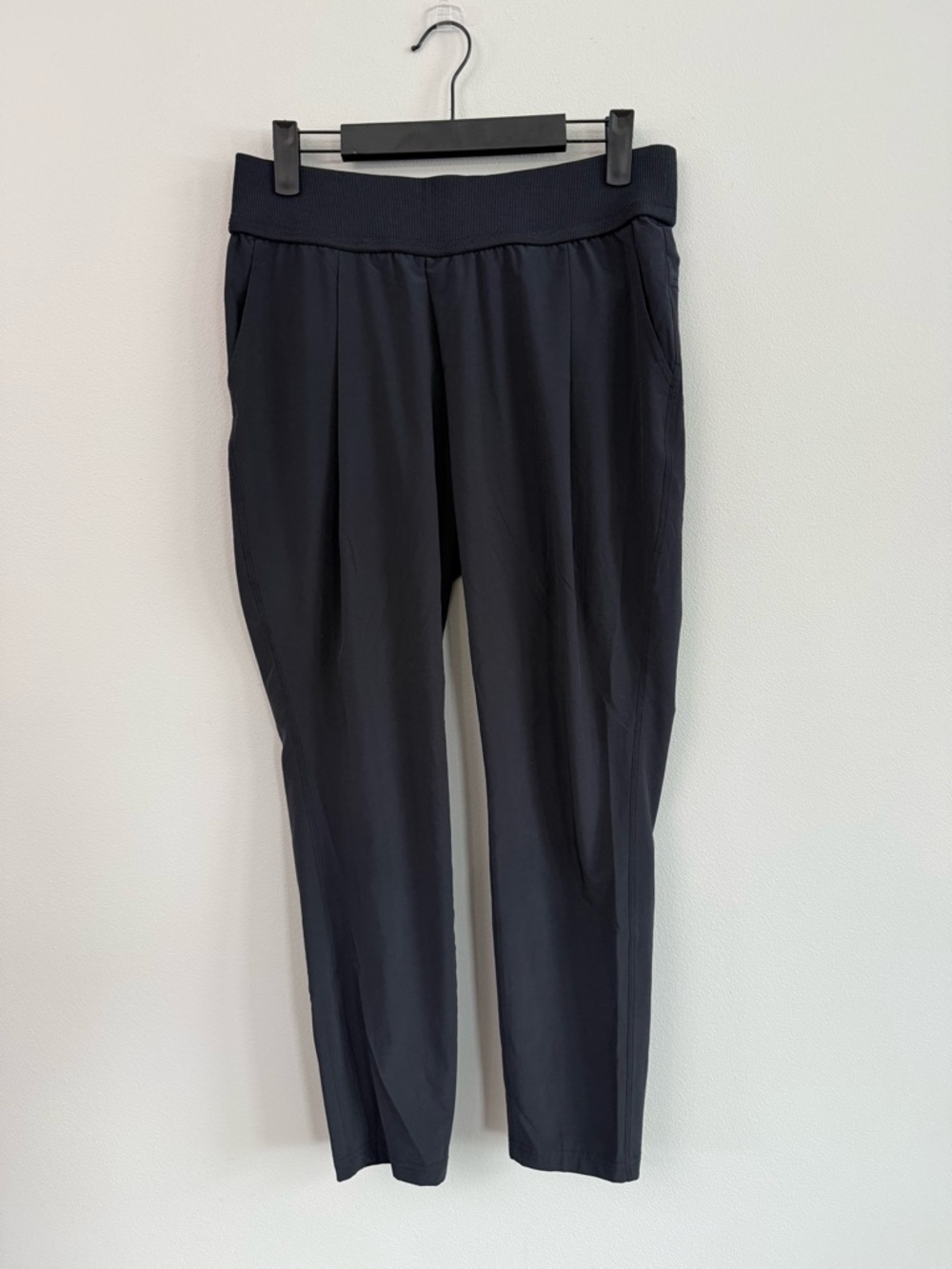 Athleta Black Relaxed Tapered Pants